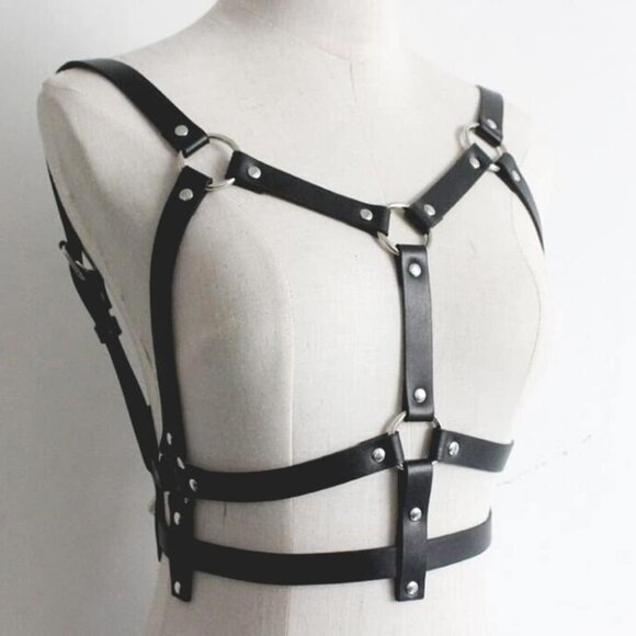 🆕Women Black Leather Chest Harness Body Waist Chain Rave Sexy Jewelry Accessory - Picture 4 of 5